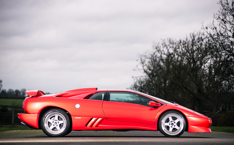 Illustration for article titled Final Lamborghini Diablo Made In 20th Century Goes To Auction Next Month